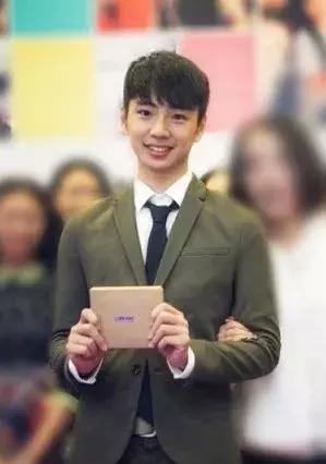 最后悔的时尚单品……那时候你爽了,现在你后悔了?!