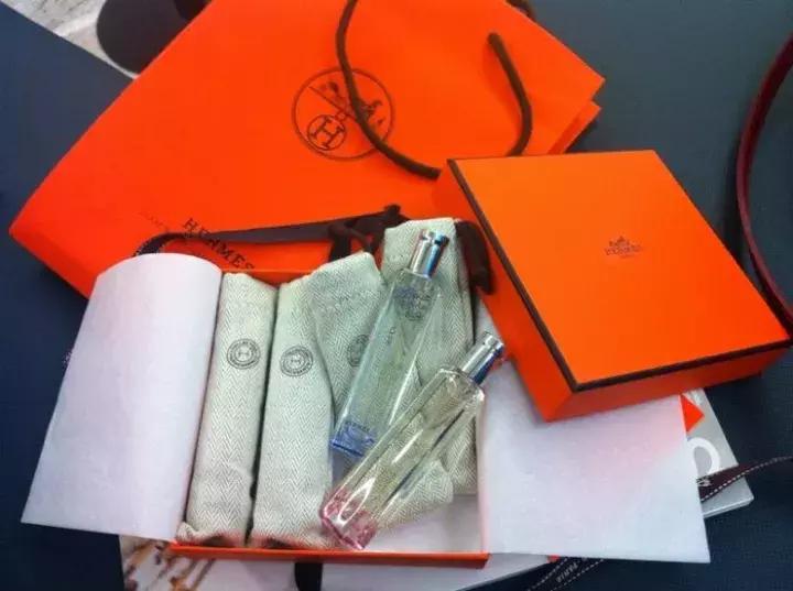 送礼什么礼物最走心,钱少送什么礼物最合适