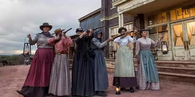 和西部世界一样劲爆的美剧,比西部世界烧脑的电视剧