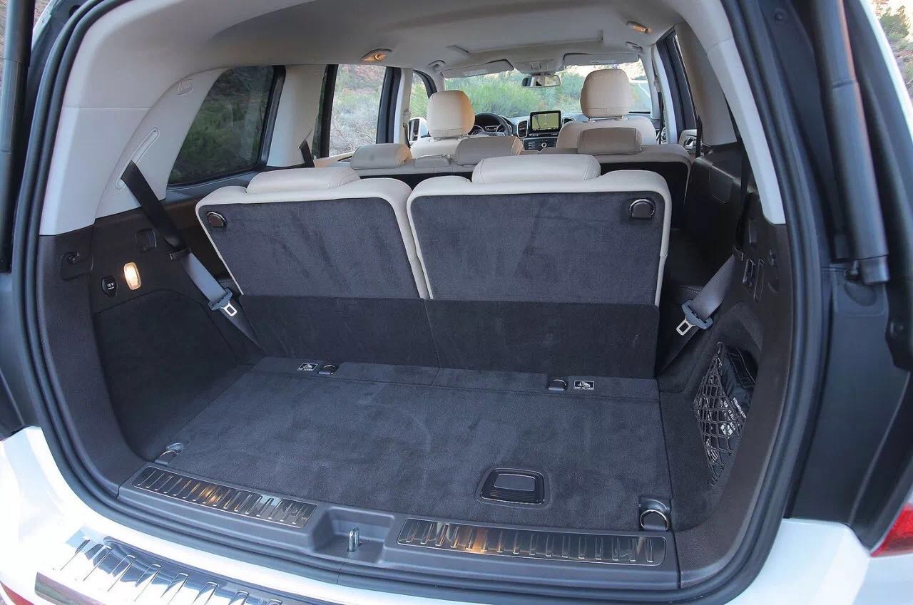 我去魔都二手车市场逛了一圈,最后竟然选择了传说中最没性价比的