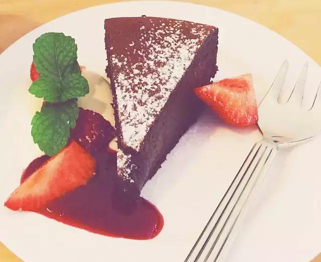 三亚鲜花网红打卡咖啡厅,三亚海边最近咖啡厅