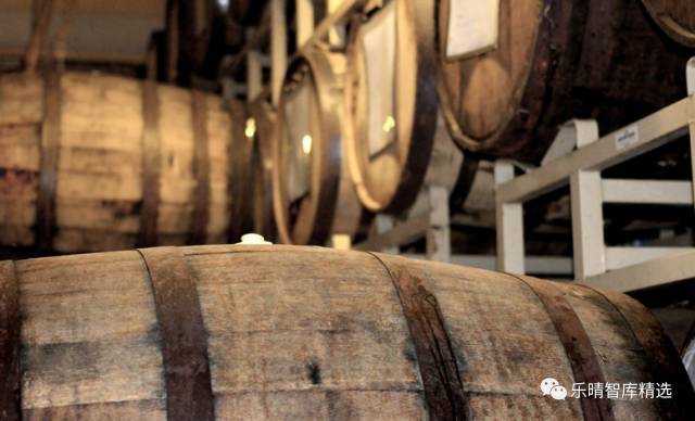 葡萄酒行业深度报告：探底逐步完成，静待行业重回增长