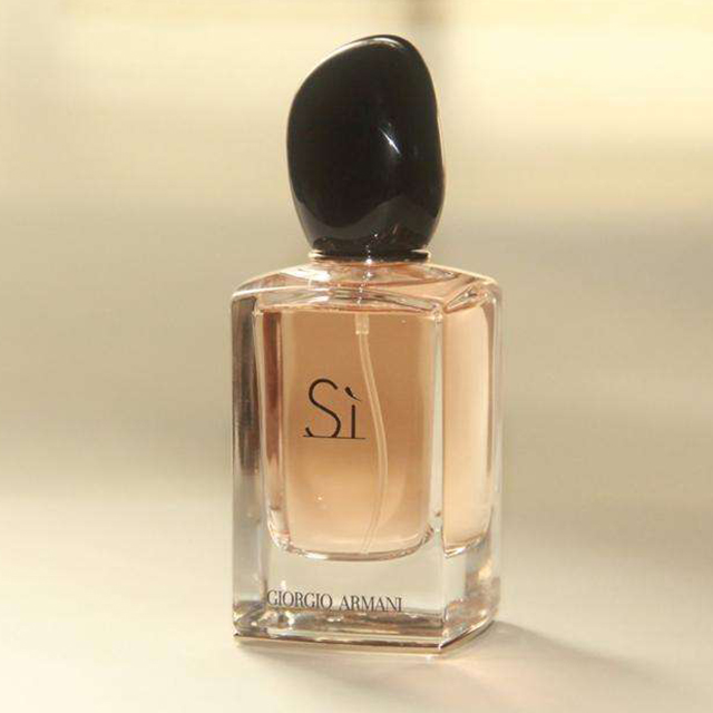 什么味道的香水会让闻到的人上瘾,让女生上瘾的男生香水平价