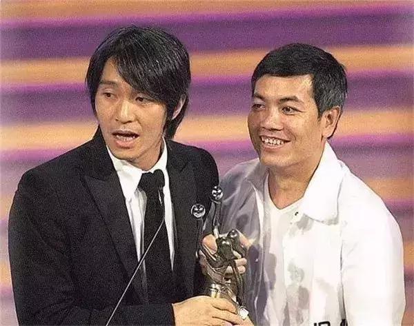 少林足球周星驰与陈国坤对话,评价周星驰少林足球