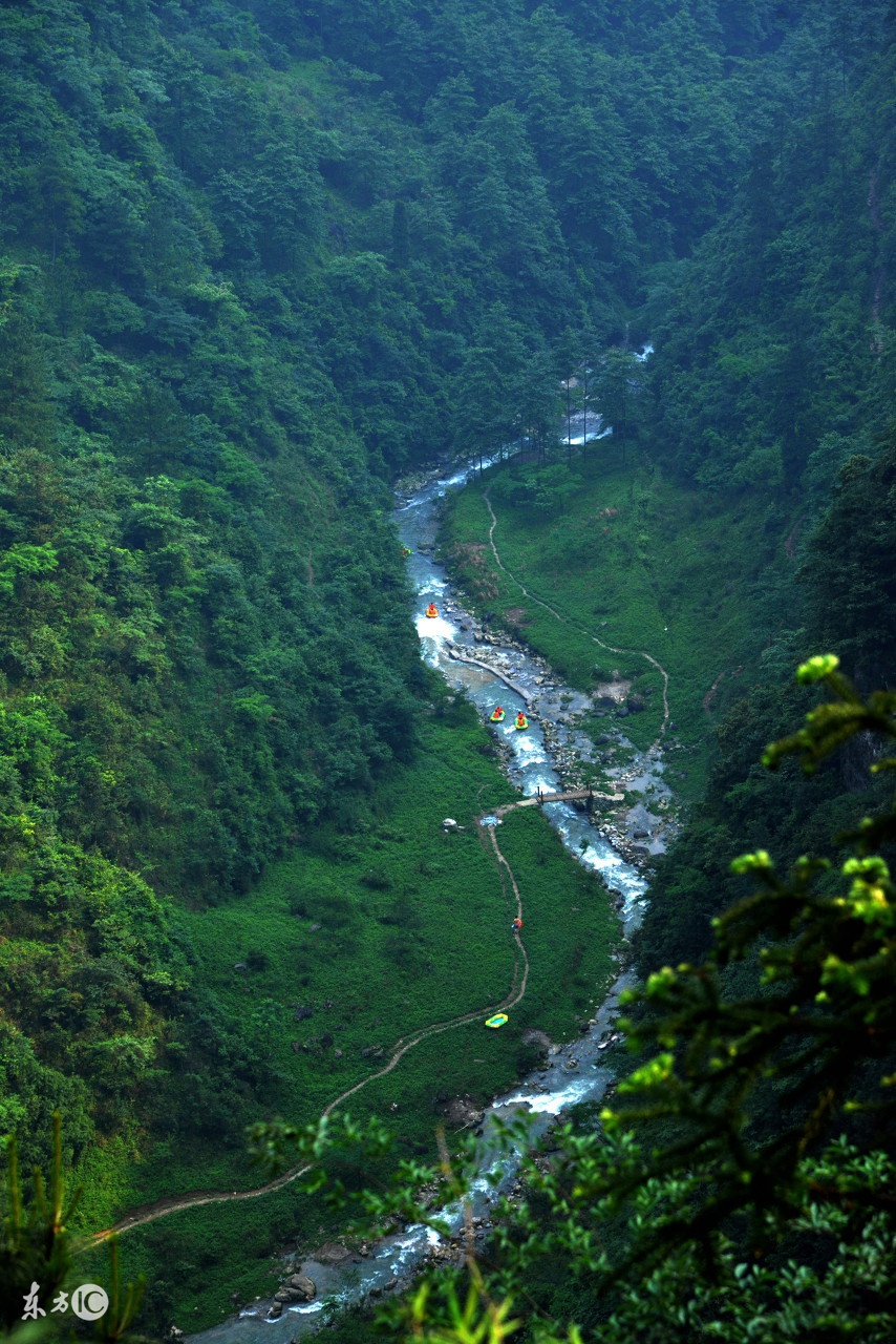 重庆雾都攻略,雾都重庆有多魔幻
