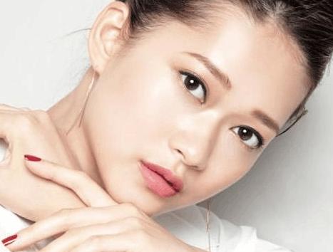 身体皮肤干燥怎么补水保湿,补水保湿的正确方法视频