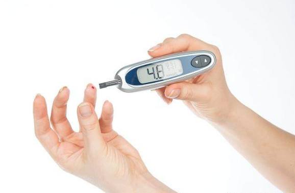 孕妇妊娠糖尿病对胎儿有什么影响,妊娠合并糖尿病主要的治疗方法是