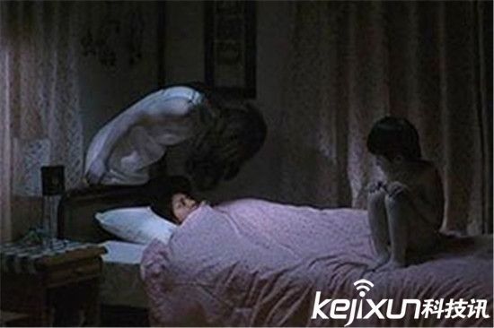 半夜遇到鬼压床的真相,世界上没有鬼为什么会有鬼压床