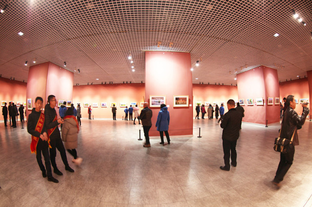 摄影炫酷展示,展厅720度vr全景摄影