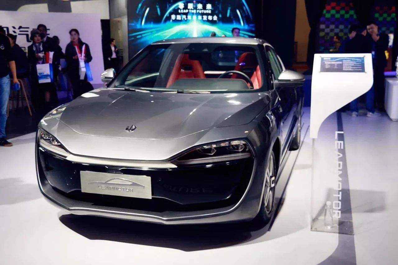 国补退坡新能源汽车还会大降价吗,新能源汽车补贴将大幅度退坡