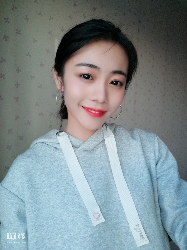 美图v6口碑,美图v6测评充电器