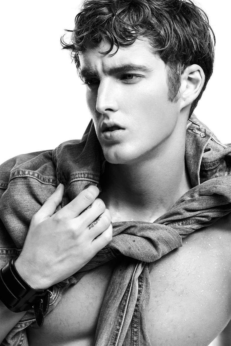 低价极致购物体验KM成功将消费者拉回实体店消费阵营