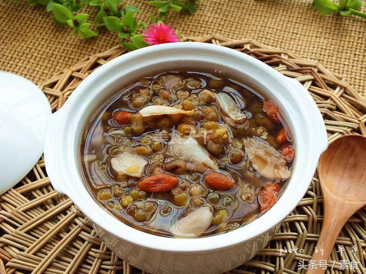 去秋燥润肺的百合汤水,百合润肺食谱大全