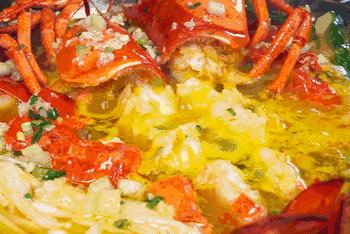 椰林6号海鲜码头，卖龙虾，这个价格很新鲜！