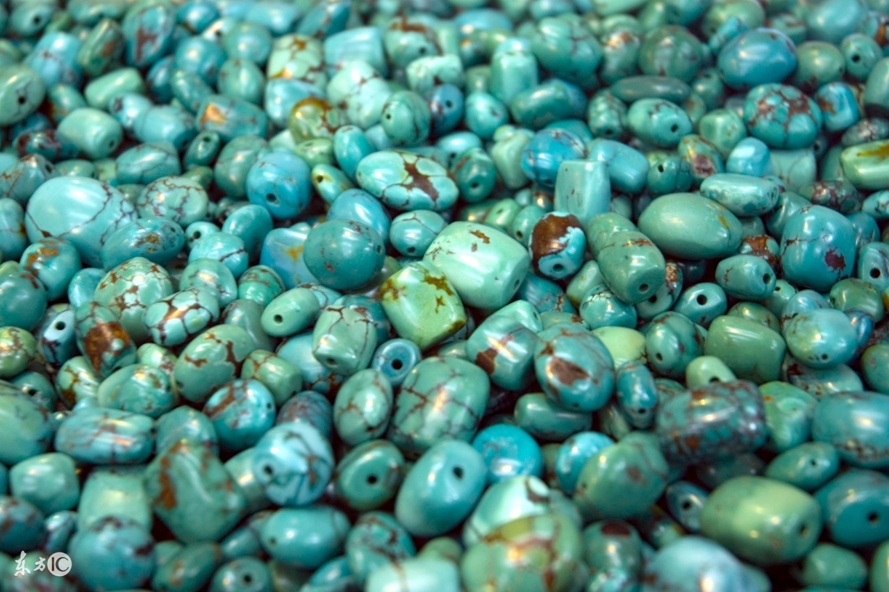 绿松石怎么看是不是玉化料,绿松石玉石真假鉴别方法