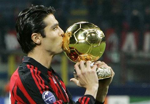 天下足球卡卡退役特辑,天下足球十大催泪解说卡卡退役