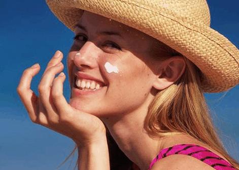 激素脸*血丝红**怎样护理？敏感肌肤5个日常保养方法