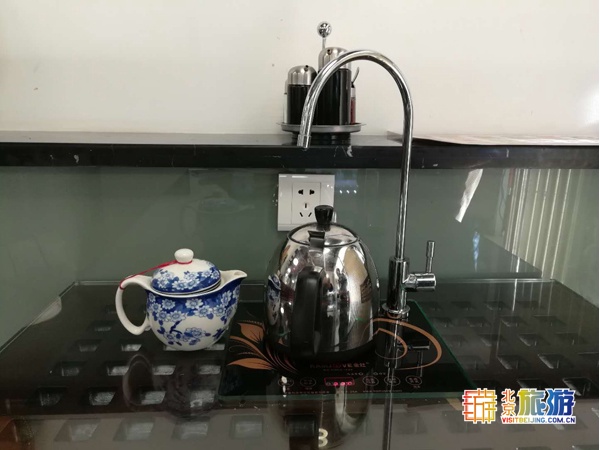 探店吃各个地方美食,探店吃东西甜品