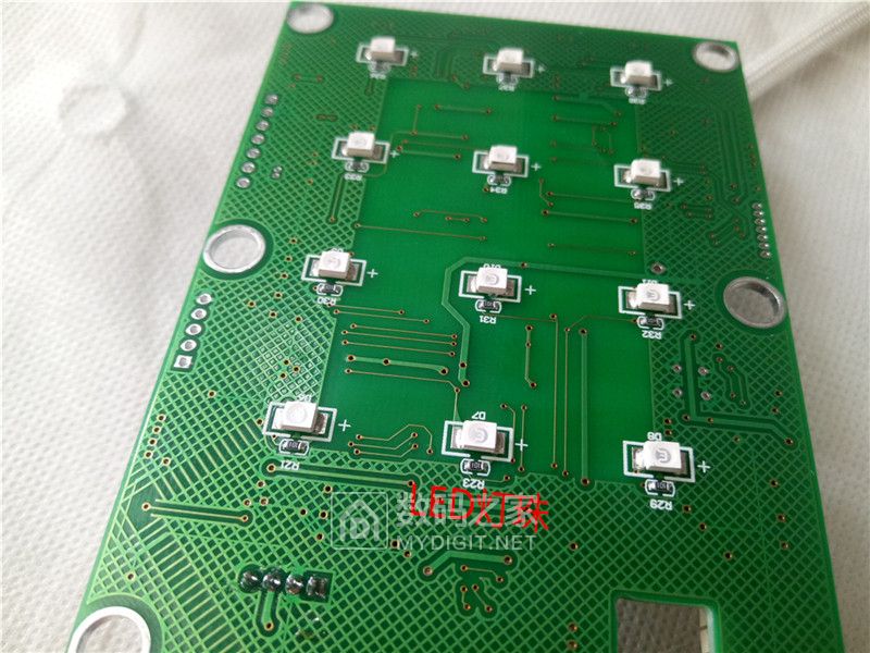 智能门锁容易被小偷无痕打开吗,智能门锁拆解图解