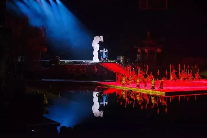 下辈子我只想做一只猪,下辈子我只想做一个俗人