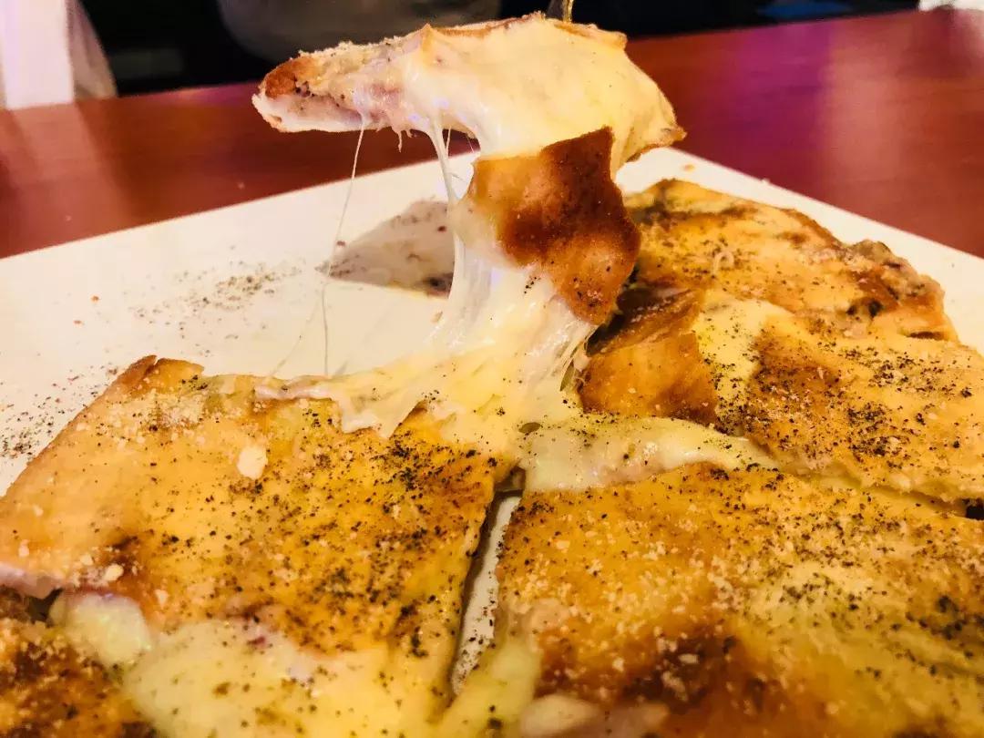 郑州市东站附近酒吧,郑州东站附近的一个酒吧