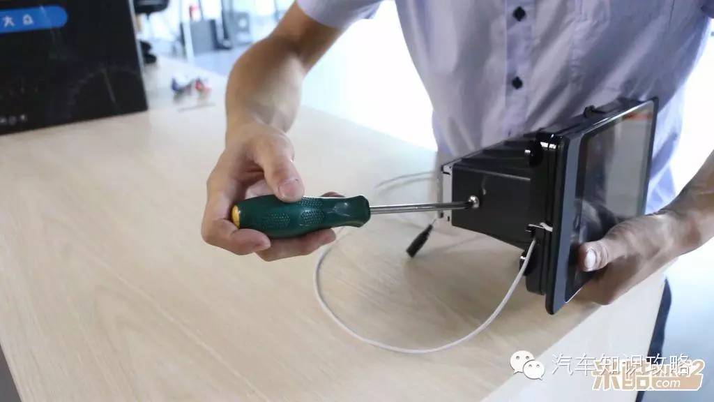 汽车加装后排ipad屏幕,汽车加装ipad做娱乐系统