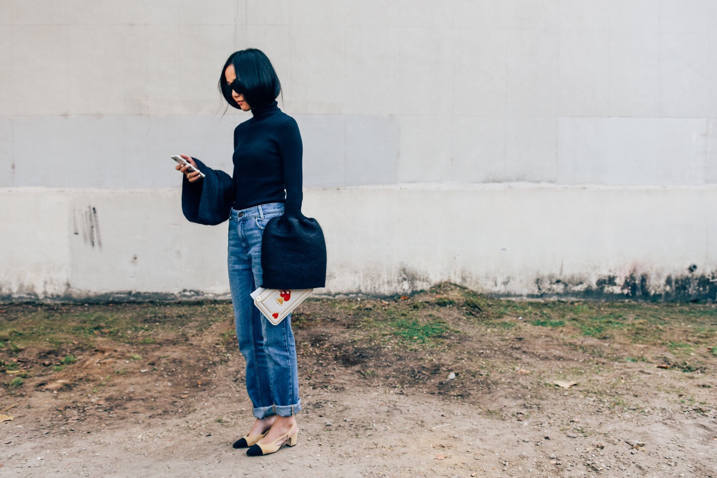 什么样的牛仔裤不返松,牛仔裤松垂感