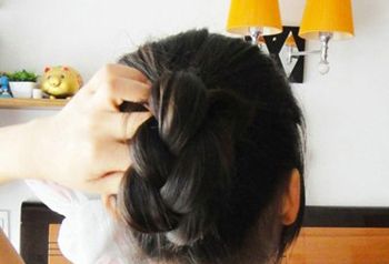 最简单的100种编头发教程,编美丽的头发