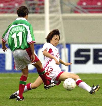 足球十大铁血后卫排名,足坛第一铁血后卫