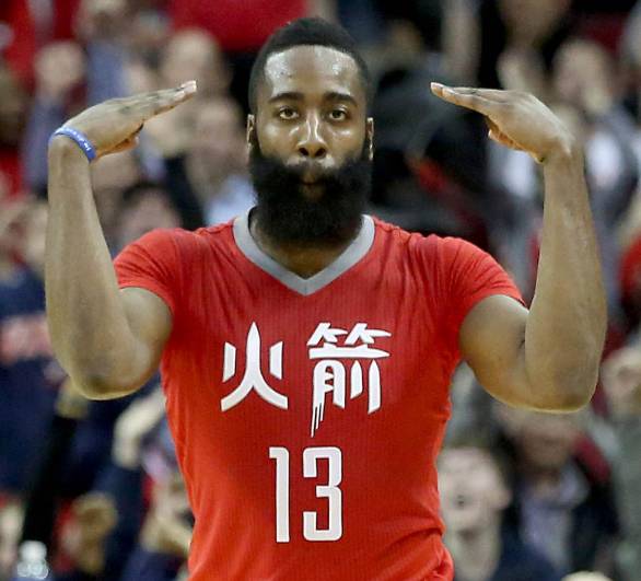 哈登胯下过人几乎没有人能防得住,哈登的过人招牌动作