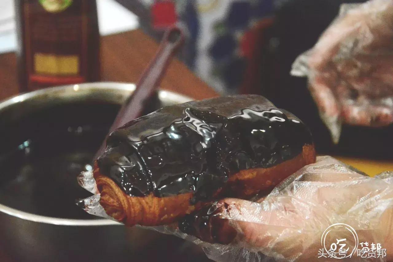 脏脏包网红食物测评,网红脏脏包里面没有爆浆