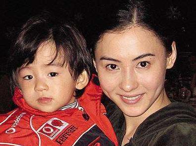 我们不一样!看看那些星二代都在哪上学?