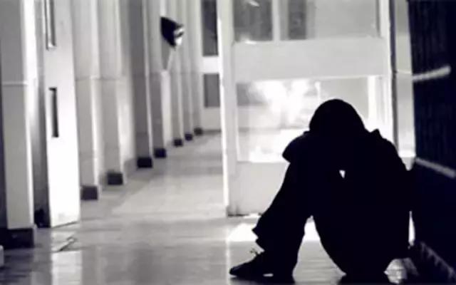 宿舍被孤立最好的解决办法,在饭店宿舍被孤立怎么办