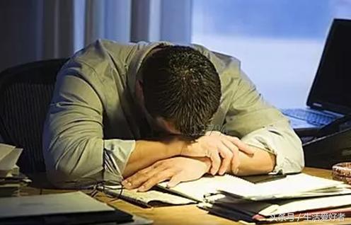 休息不好脱发怎么办,失眠性脱发可以长回来吗