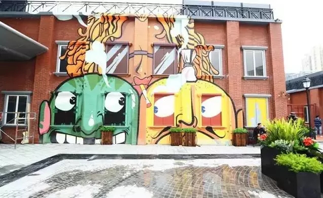 近3年1435个mall入市拼杀，为啥好品牌首选这100个？