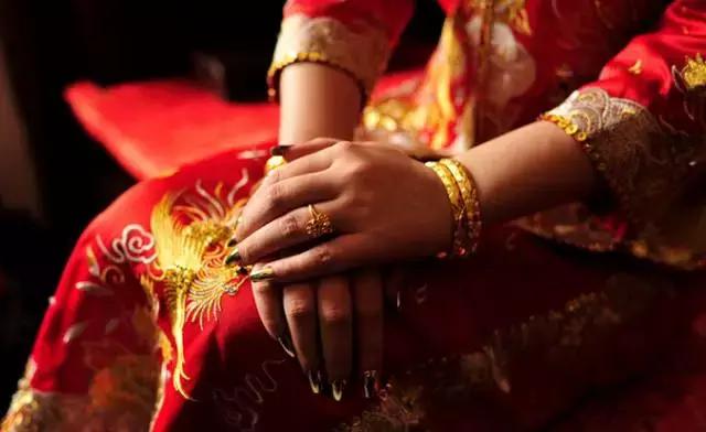 结婚挑选三金注意事项,结婚三金是一起挑选还是先准备好