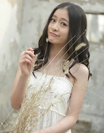 张雪迎灵动优雅又甜又美,怎么会有如此美丽动人的女孩子