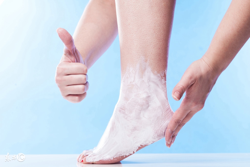 有效预防秋冬季干裂皮肤,冬季手部皮肤干裂用什么效果好