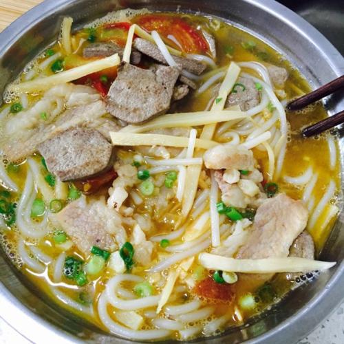 这就是传说中的猪肉,鲜肉煮粉做法