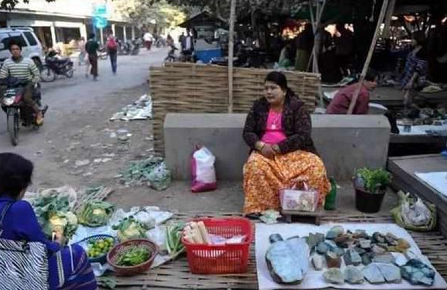 这群人，抽着6块钱的烟，住着50块的宾馆，却谈着上千万的生意？