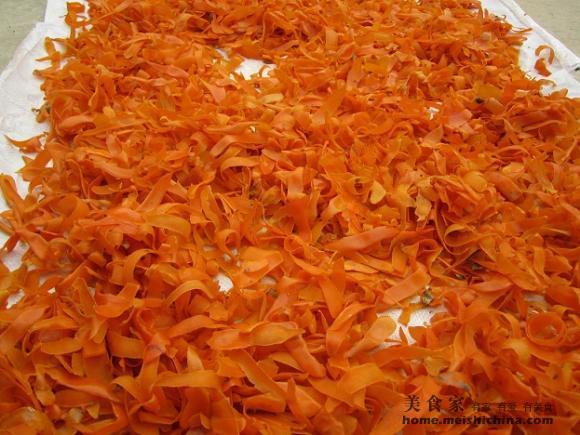 柿饼上的白霜是怎么来,柿饼上的白霜怎么出来的