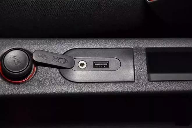 车上给手机充电,在车上给手机充电能充多久