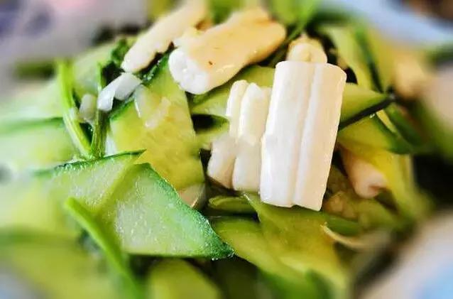 大骨头炖好后需要捞出来吗,大骨头炖好啦泡在汤里还是捞出来