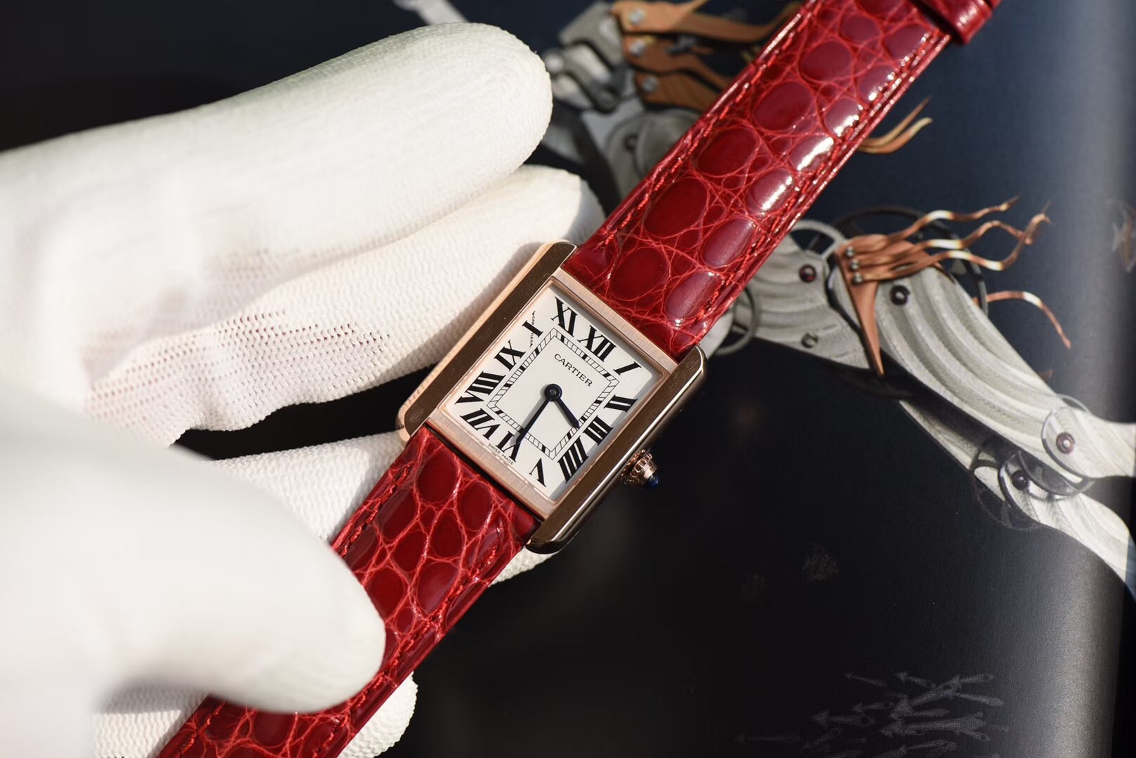 卡地亚TANK坦克系列复刻表