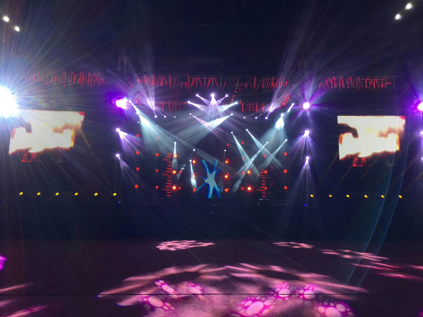 年会创意节目有哪些,简单年会团队表演创意节目