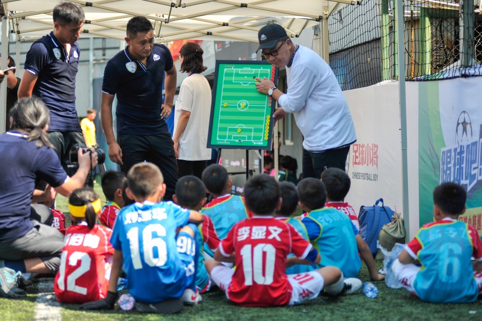 唱起国歌时你有什么感受,唱起中国的歌