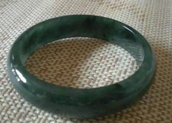 「珠宝小课堂」网购翡翠神仙图,实物丑的让你想不到