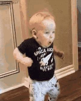 本溪的亲戚们,俺们要出国了,你有啥要带的没?