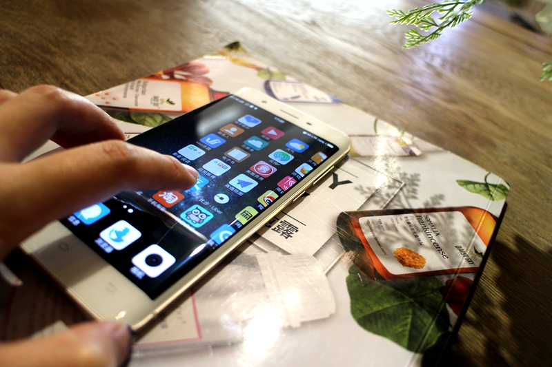 vivo曲屏手机xplay5a,vivo曲屏手机xplay4