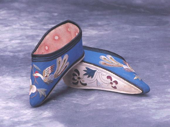 三寸金莲真实性,真实的三寸金莲真的好看吗